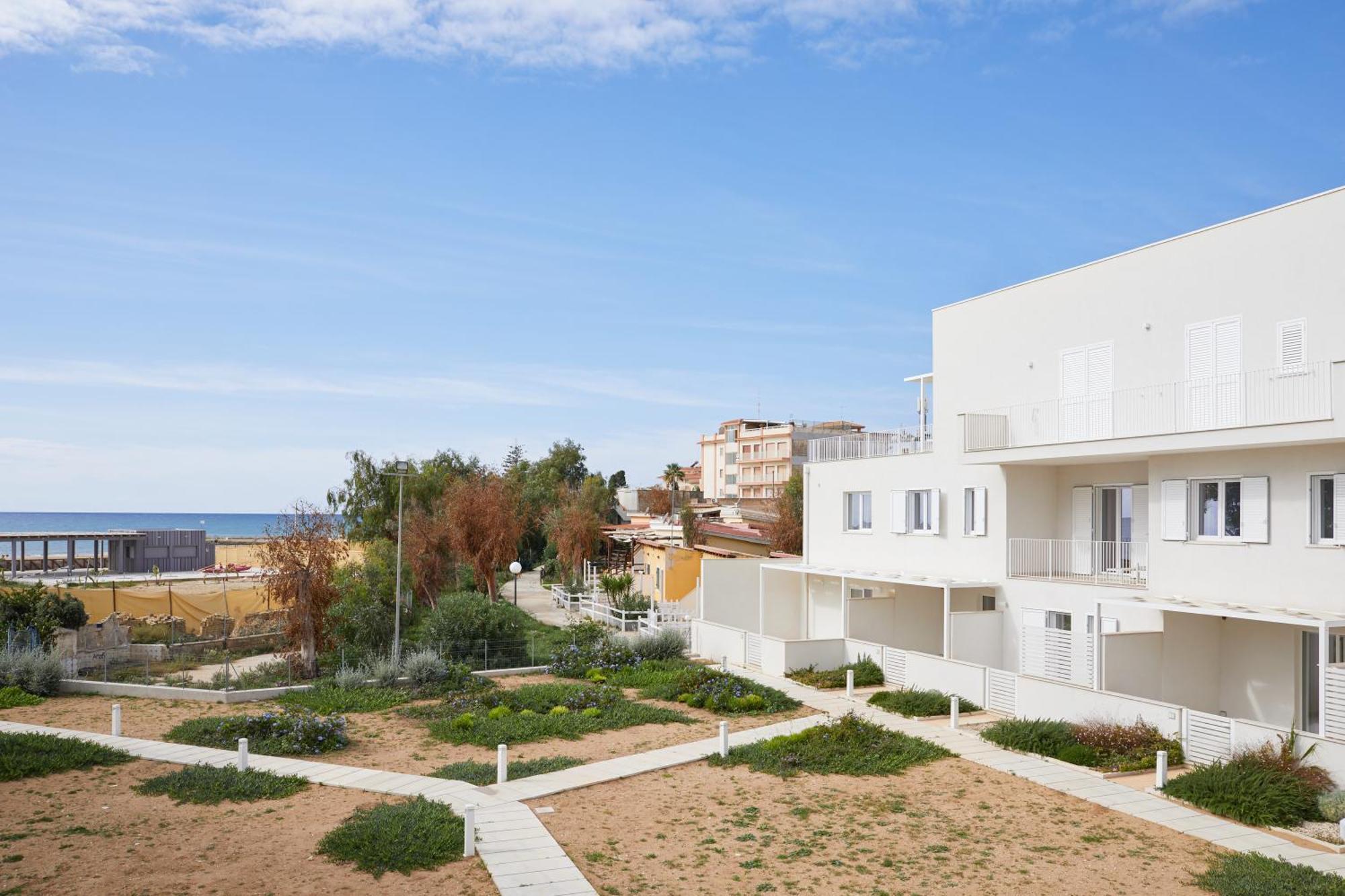 Keys Of Sicily - Residence "Sabbia" Sul Mare مارينا موديكا المظهر الخارجي الصورة